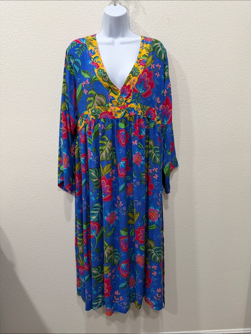 Johnny Was RUMBA MIX Blue Floral V-Neck Midi Dress    KAFTAN